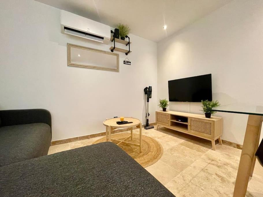 Apartament Le Saint-Jean - Coeur De La Cite Medievale Carcassonne Zewnętrze zdjęcie